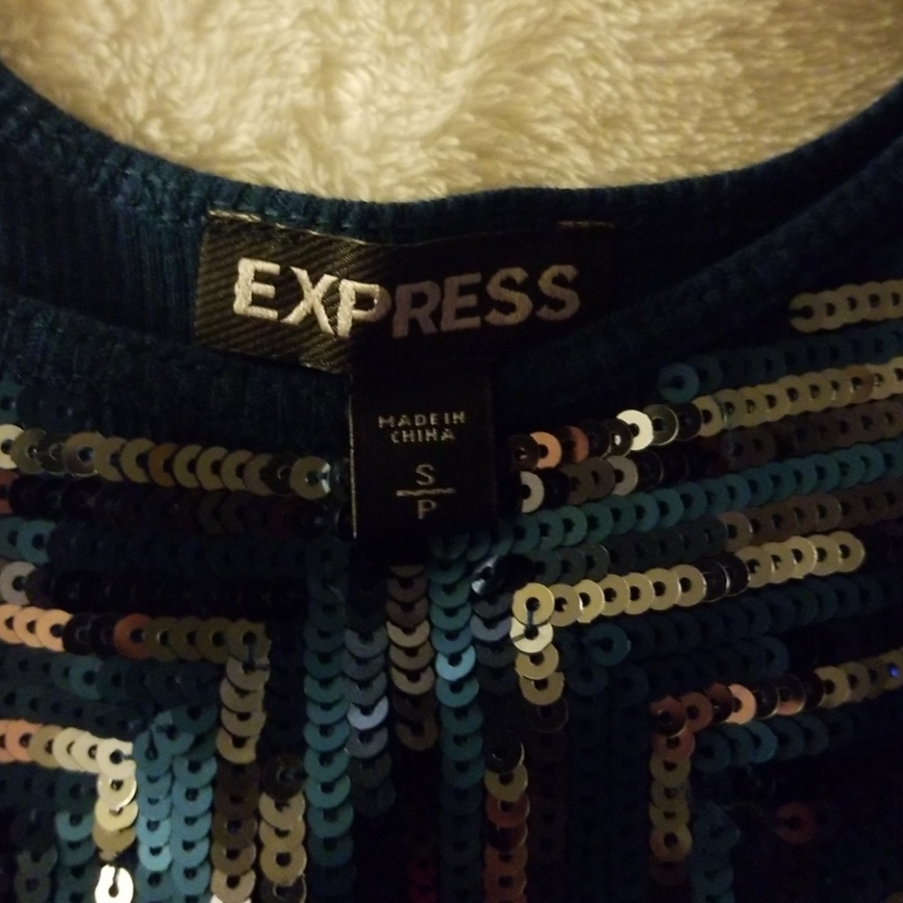 😍 Express Beautifully Sequenced Tank Top 😍 - Picture 7 of 7